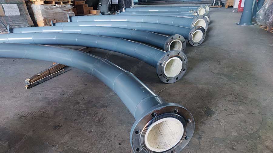industrial-ceramic-pipes-and-ordinary-steel-pipes.jpg